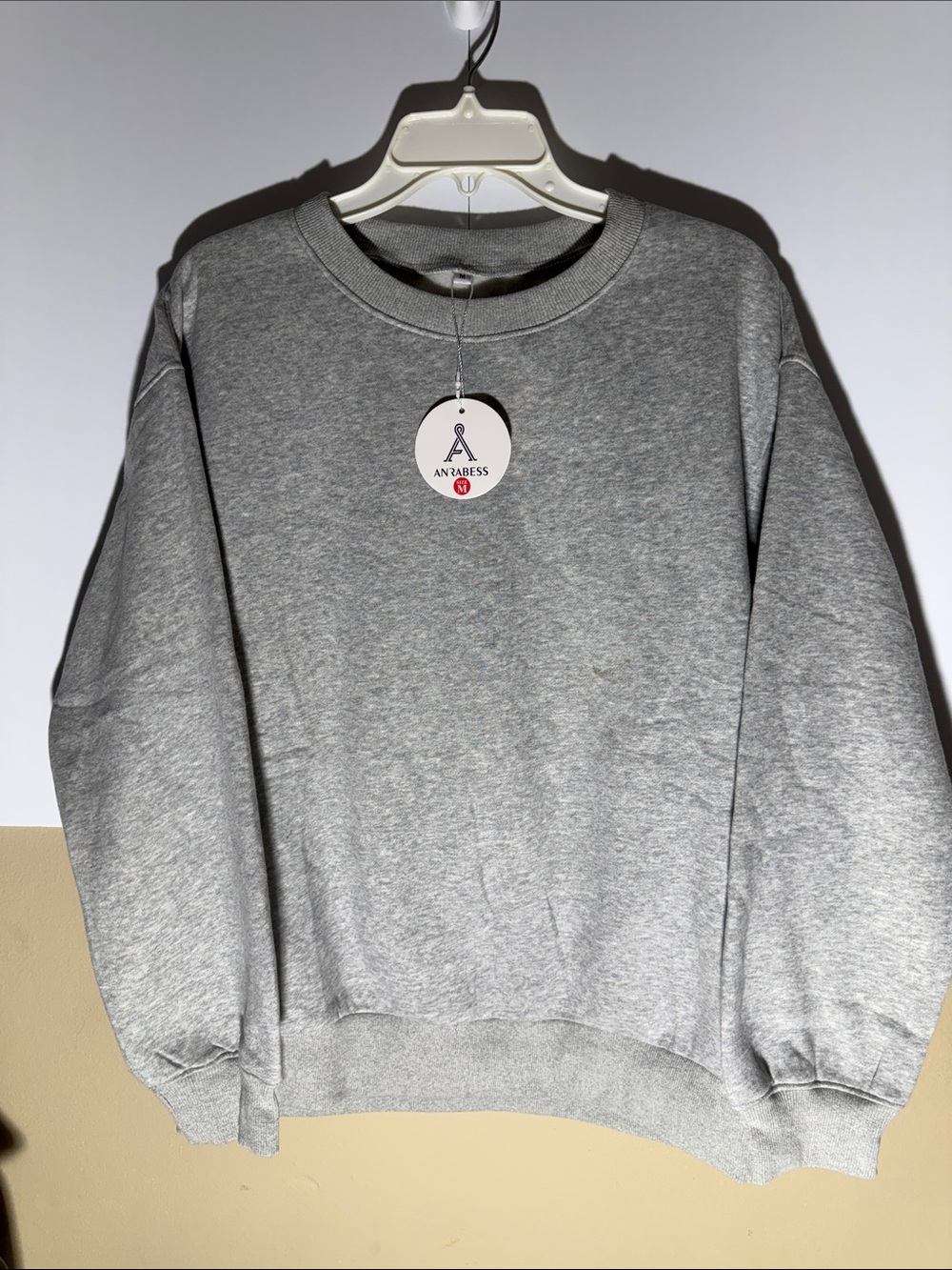 ANZABESS Men's Crewneck Sweatshirt in Light Heather Gray